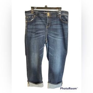 Inc brand cropped straight leg curvy fit jeans